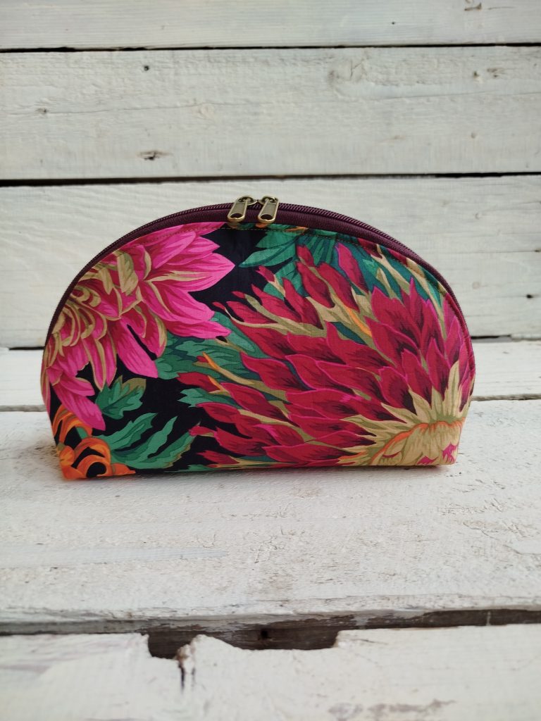 Semi-circle cosmetic bag (big)
